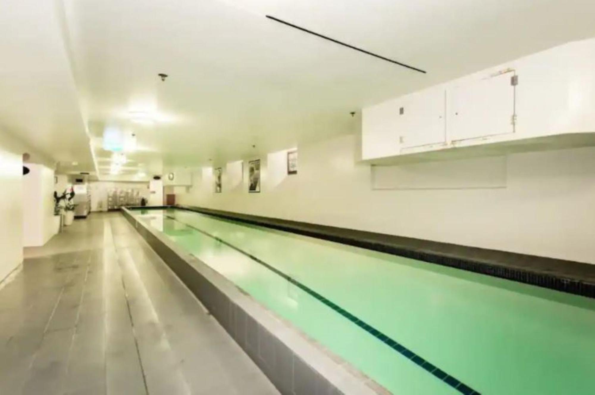 شقة Beauty In The Cbd - 1Bed Free Parking Pool كريستتشيرش المظهر الخارجي الصورة